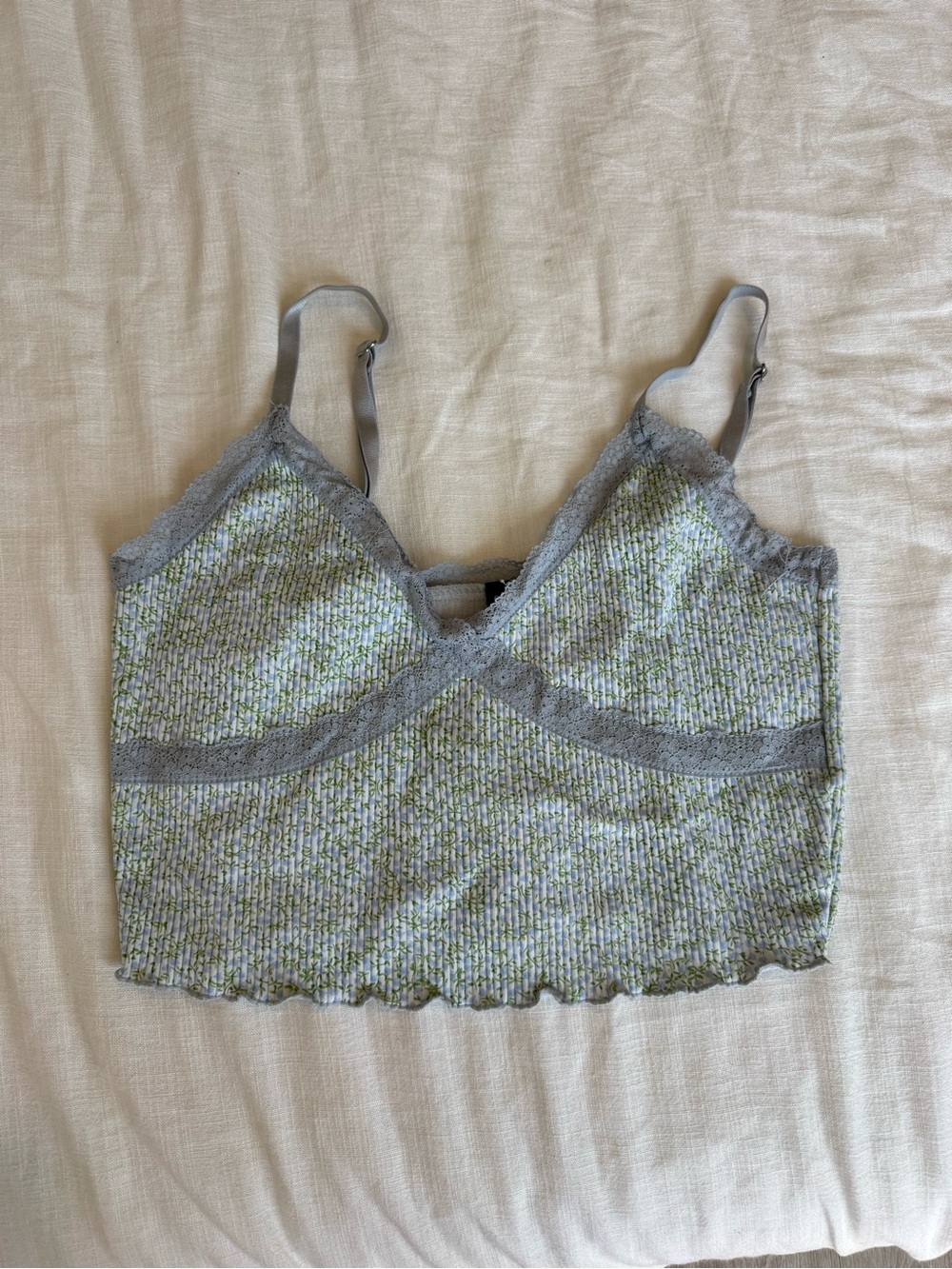 H&M Ribbed Lace-Trim Crop Bralette in Light Gray and Green
